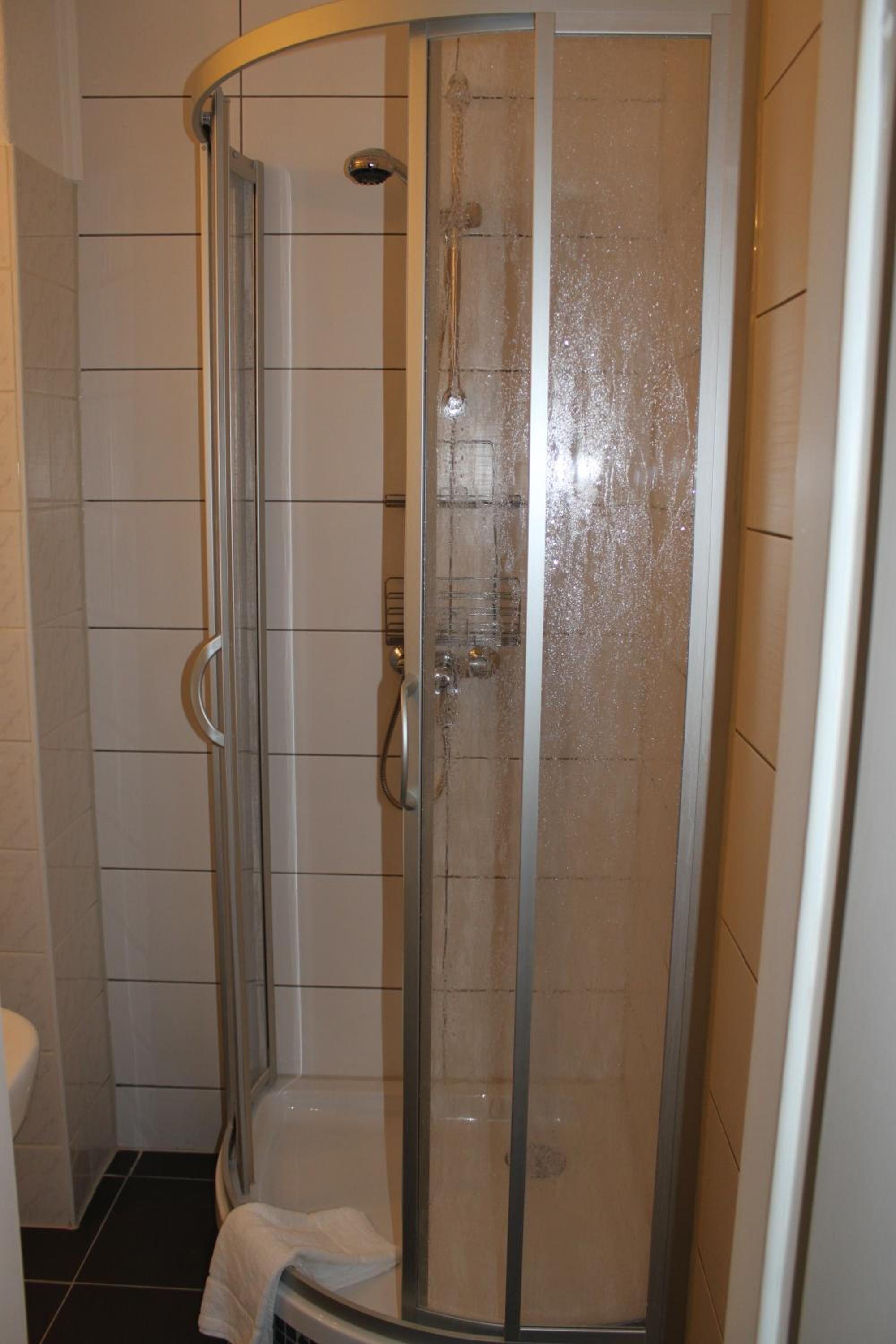 Sanddorn, Kur- Und Ferienhotel, Direkte Strandlage, Meerblick, Fahrstuhl, Parkplatz 3* Rostock