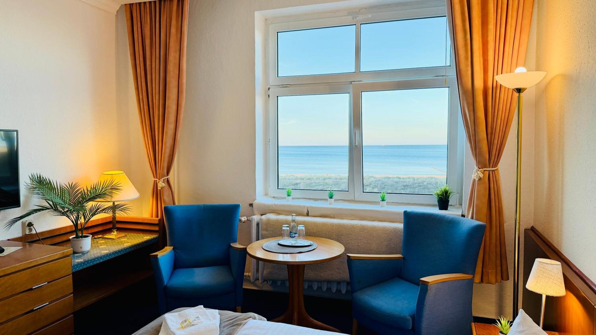 Sanddorn, Kur- Und Ferienhotel, Direkte Strandlage, Meerblick, Fahrstuhl, Parkplatz Hotel Rostock