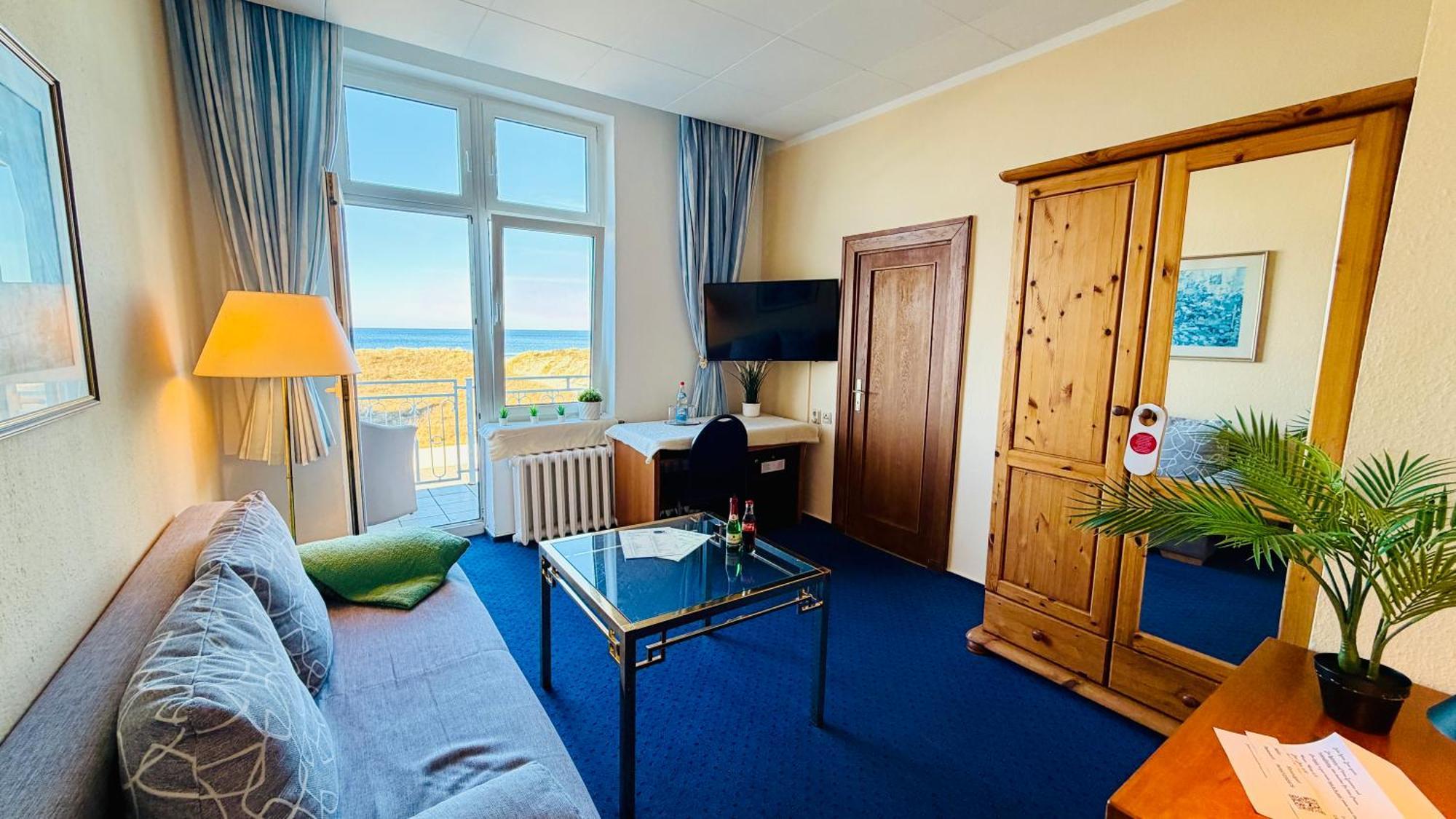 Hotel Sanddorn, Kur- Und Ferienhotel, Direkte Strandlage, Meerblick, Fahrstuhl, Parkplatz 3*