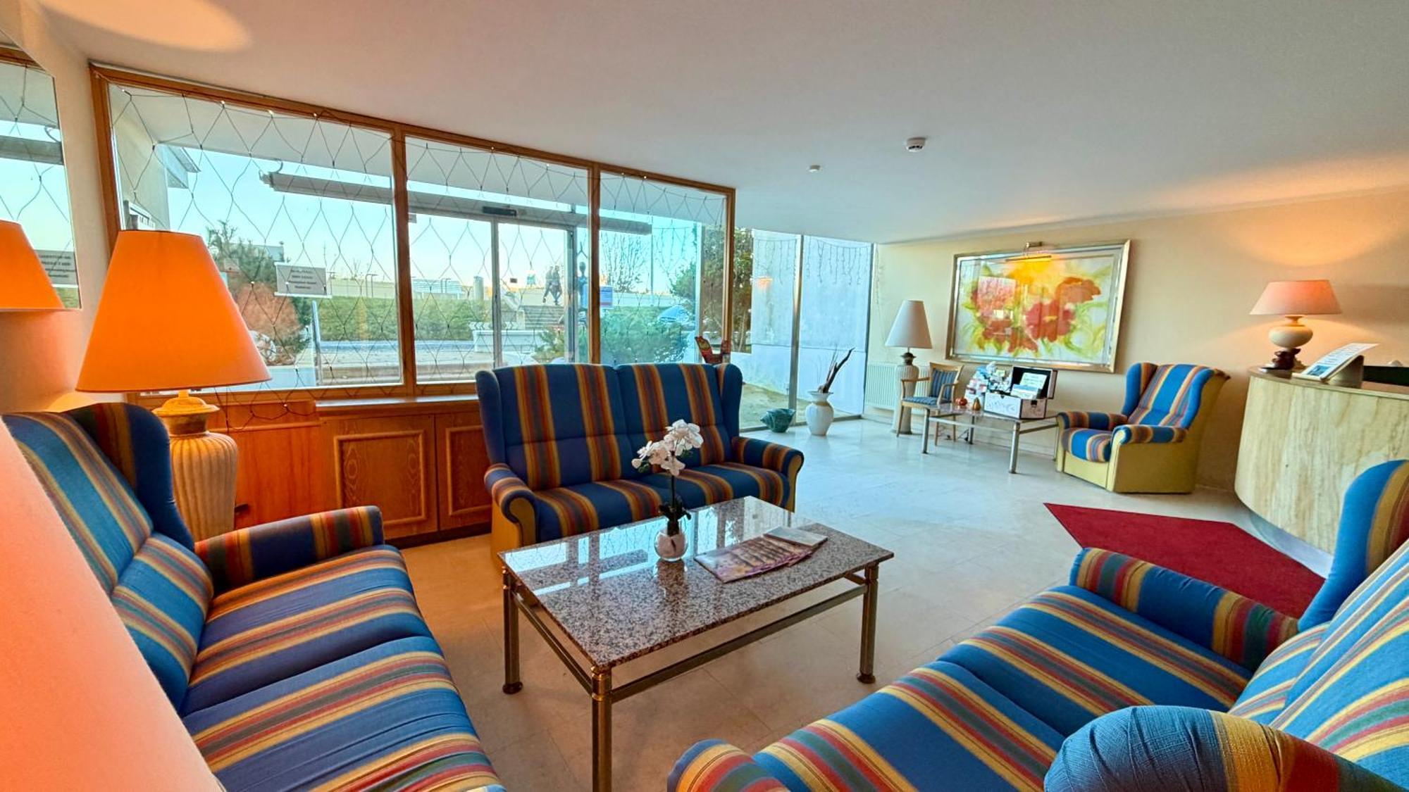 Sanddorn, Kur- Und Ferienhotel, Direkte Strandlage, Meerblick, Fahrstuhl, Parkplatz 3*