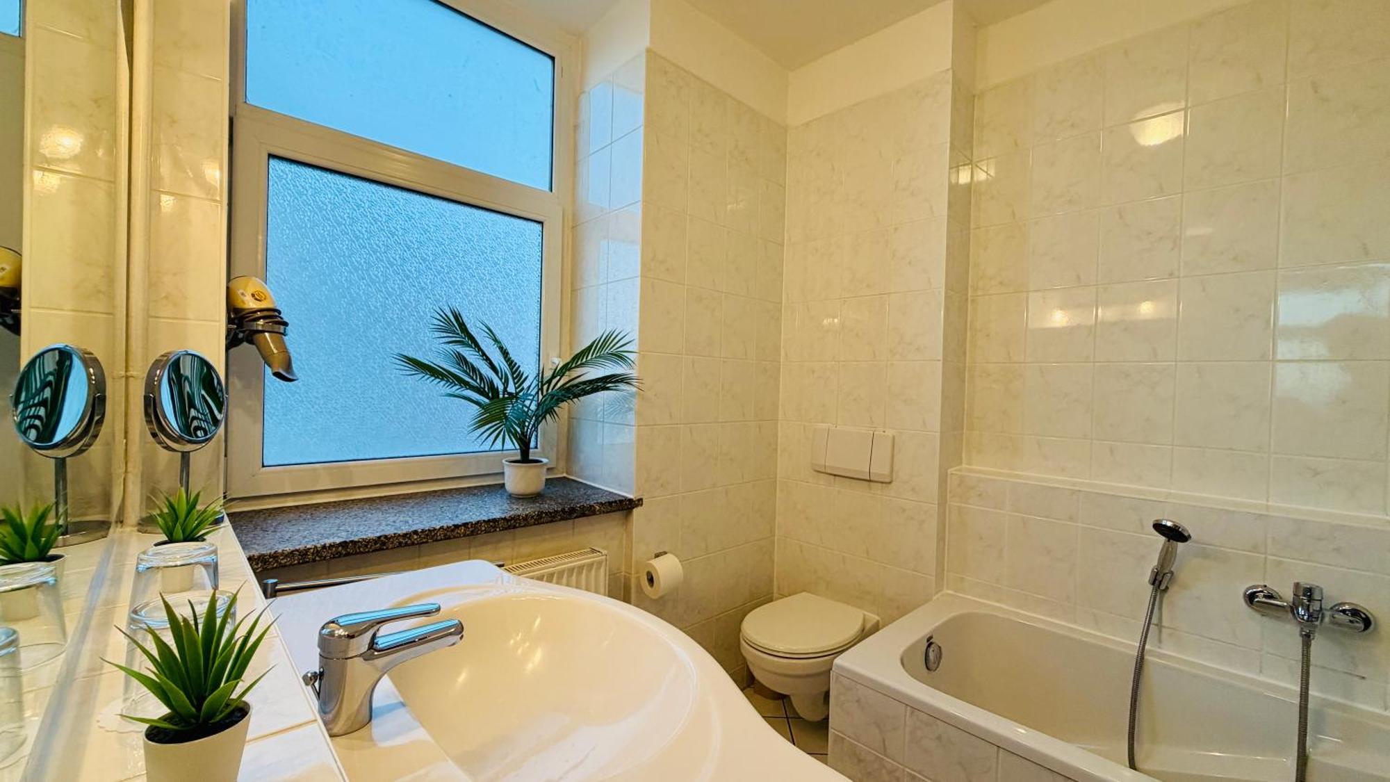 Sanddorn, Kur- Und Ferienhotel, Direkte Strandlage, Meerblick, Fahrstuhl, Parkplatz 3*