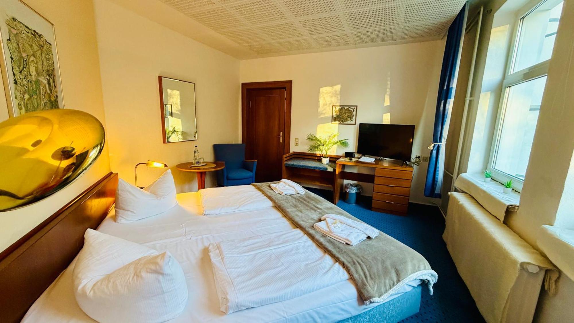 Hotel Sanddorn, Kur- Und Ferienhotel, Direkte Strandlage, Meerblick, Fahrstuhl, Parkplatz Rostock